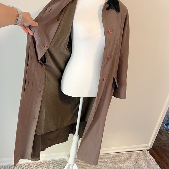 American Bazaar Trench Coat Women’s  Size 6P Lined Long Jacket in Tan / Taupe - Picture 6 of 15